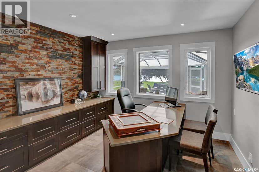 203 North Shore DRIVE — photo 30 of 40
