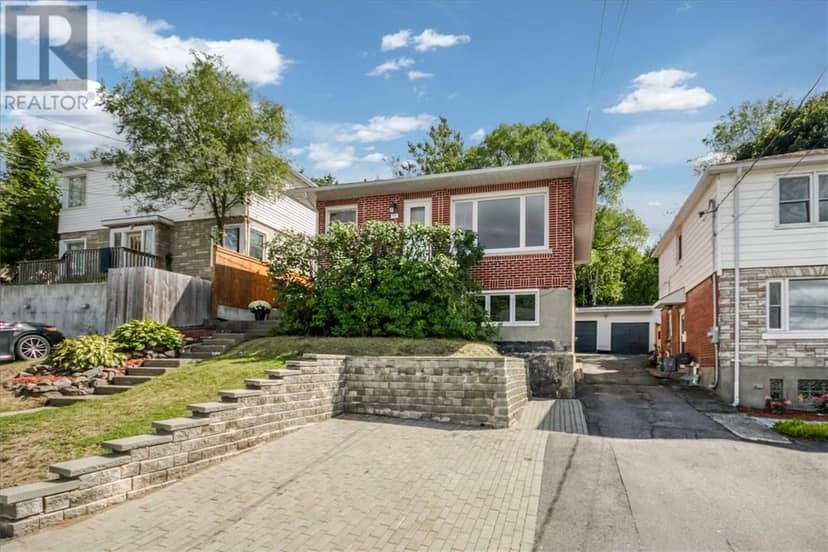 95 Hyland Drive — photo 3 of 40