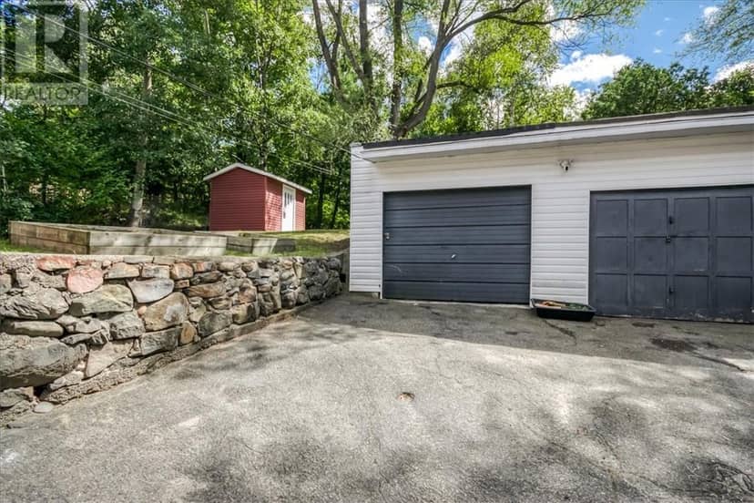 95 Hyland Drive — photo 32 of 40
