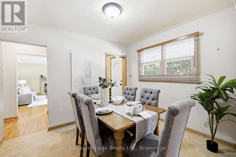 12 Simcoe Street — photo 13 of 28