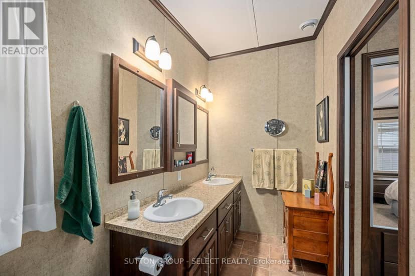 131 - 22790 Amiens Road — photo 16 of 30