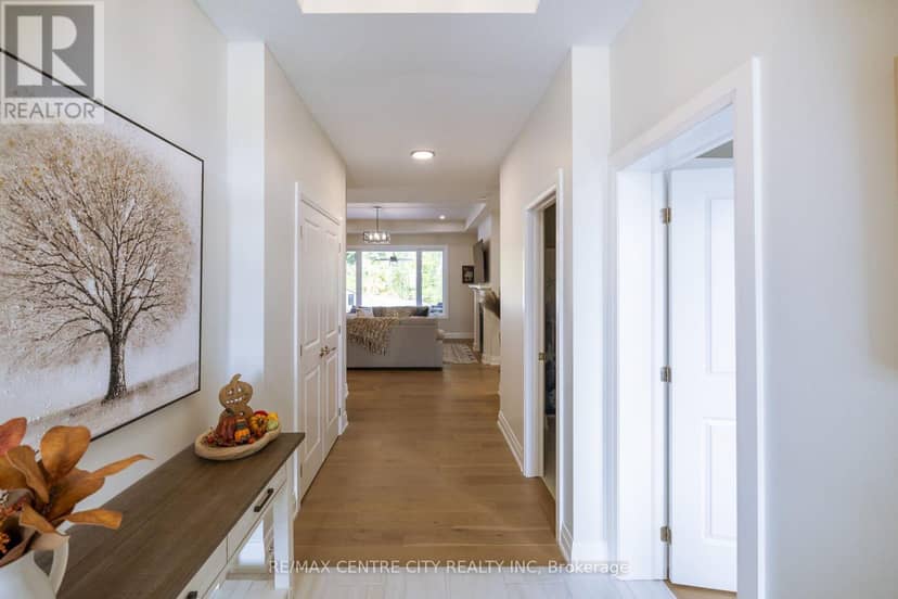 2181 Lockwood Crescent — photo 15 of 40