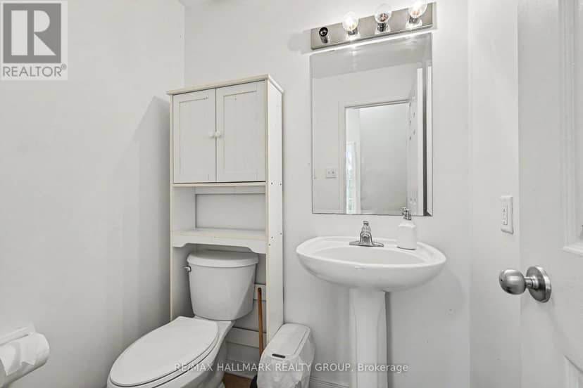 118 Hollowbrook Drive — photo 11 of 24