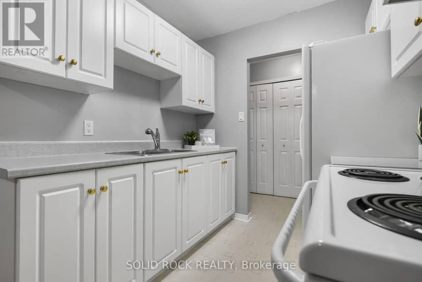 207 - 190 Elgin Street W — photo 11 of 22
