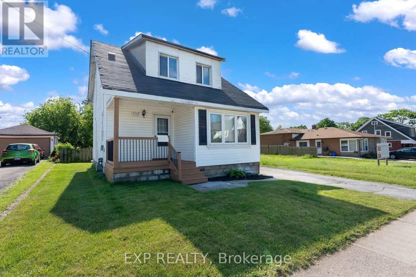5932 Carlton Avenue, Niagara Falls