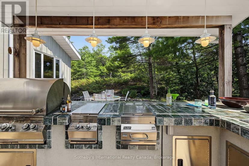 15 & 17 Janet Lane — photo 14 of 40