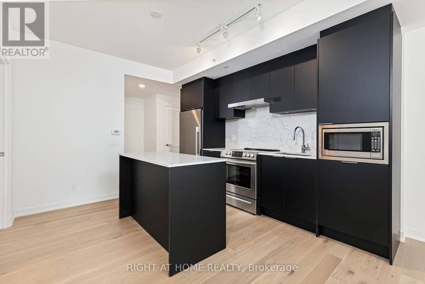 315 - 25 Richmond Street E — photo 11 of 22