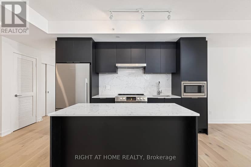 315 - 25 Richmond Street E — photo 12 of 22