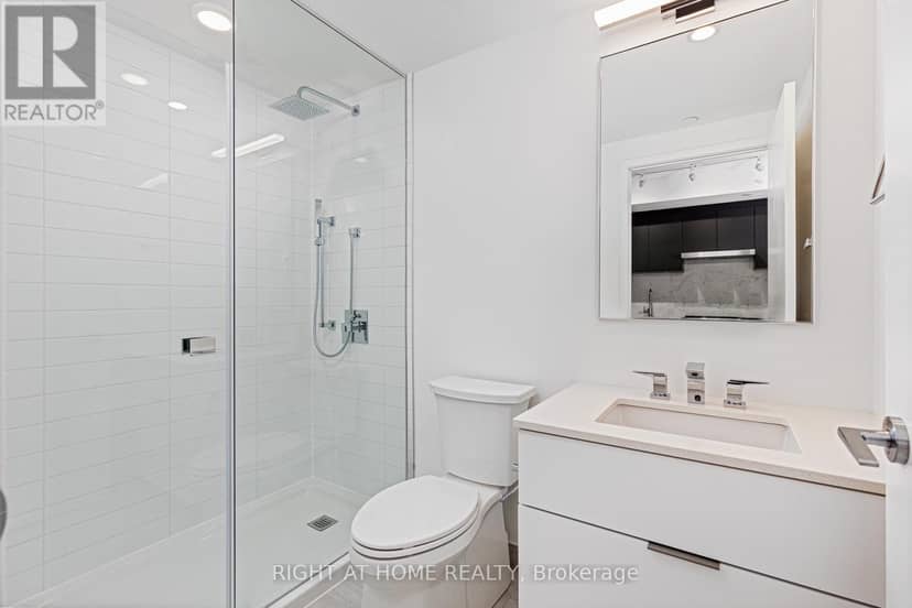 315 - 25 Richmond Street E — photo 13 of 22