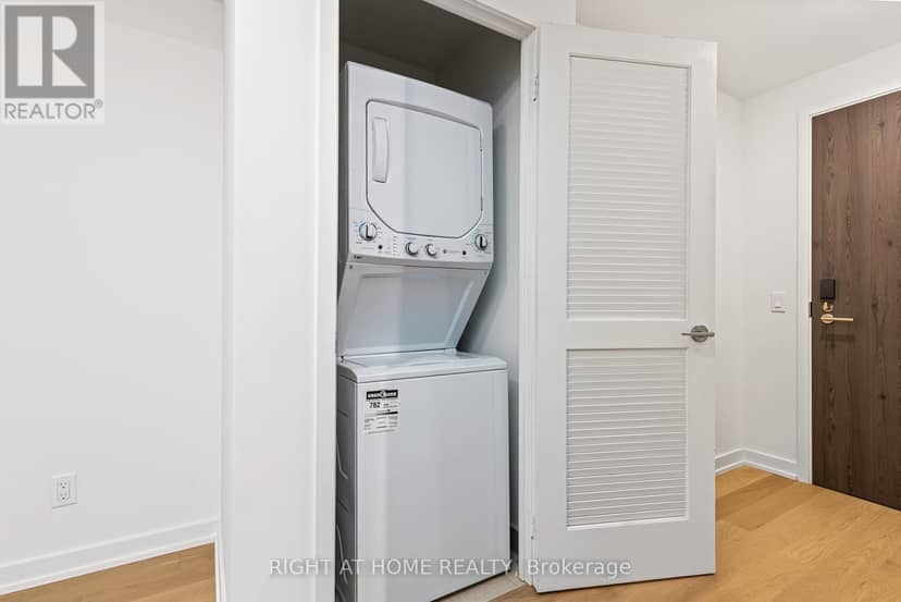 315 - 25 Richmond Street E — photo 14 of 22