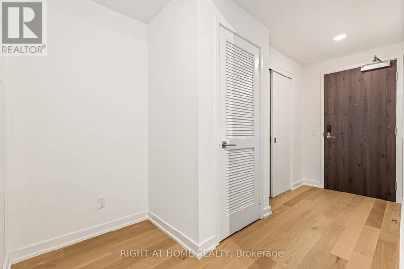 315 - 25 Richmond Street E — photo 15 of 22