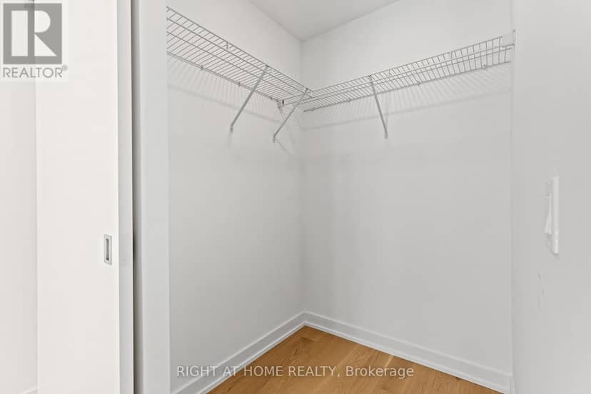 315 - 25 Richmond Street E — photo 19 of 22