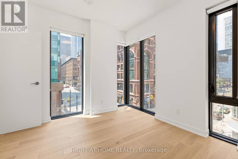 315 - 25 Richmond Street E — photo 21 of 22
