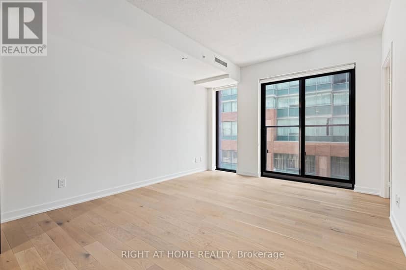 315 - 25 Richmond Street E — photo 5 of 22