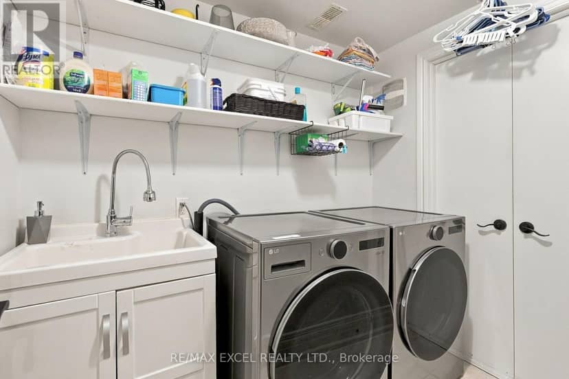 3004 Bayview Avenue — photo 33 of 36