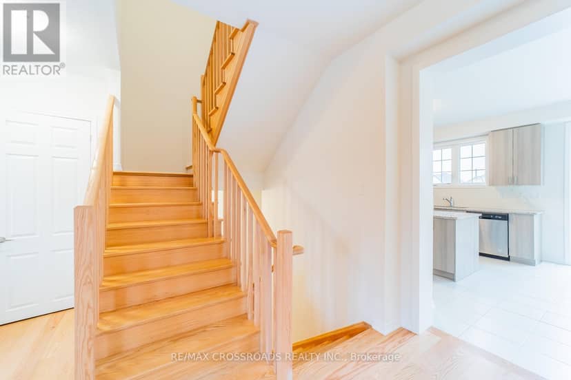 332 Coronation Road — photo 15 of 34