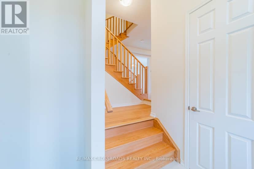 332 Coronation Road — photo 7 of 34