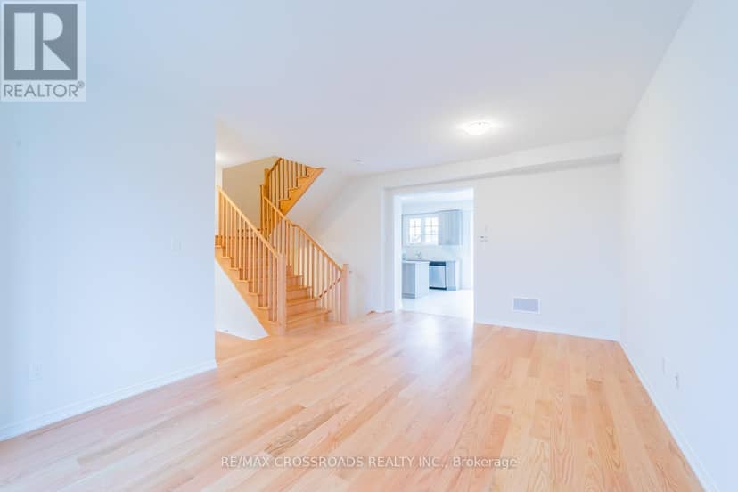 332 Coronation Road — photo 9 of 34