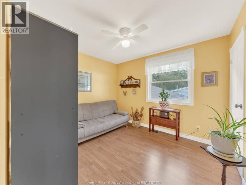 214 PRINCE ALBERT STREET North — photo 16 of 40