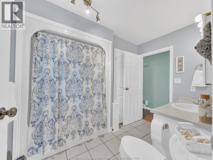 214 PRINCE ALBERT STREET North — photo 18 of 40