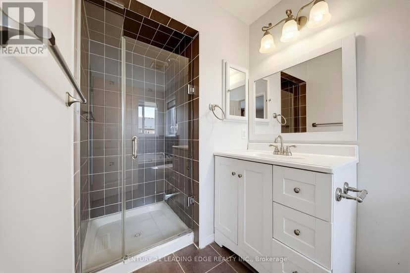 818 Castlemore Avenue — photo 33 of 40