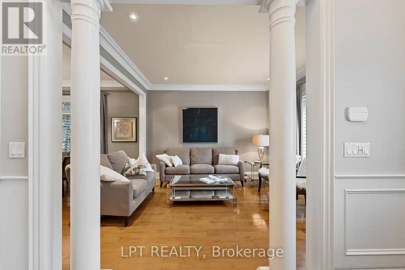 112 Tyler Street, Aurora, photo 8
