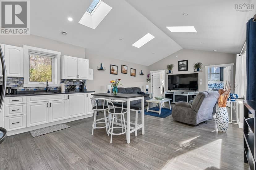 12 Wamphray Crescent — photo 13 of 40