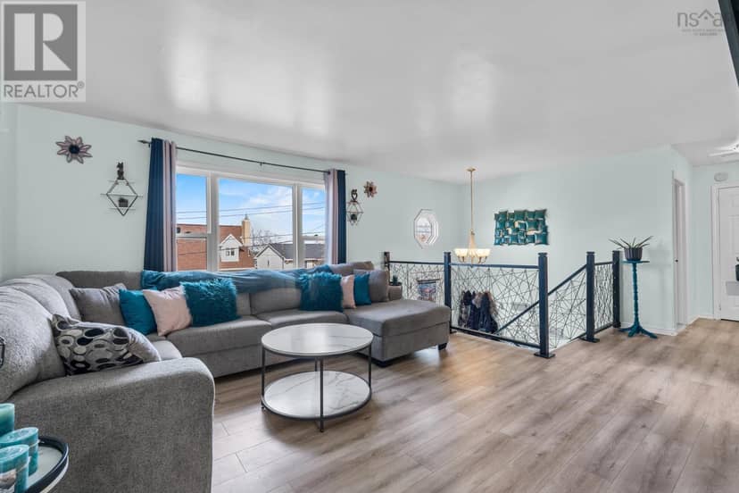 12 Wamphray Crescent — photo 35 of 40