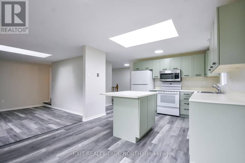 426 Sunnidale Road — photo 10 of 29