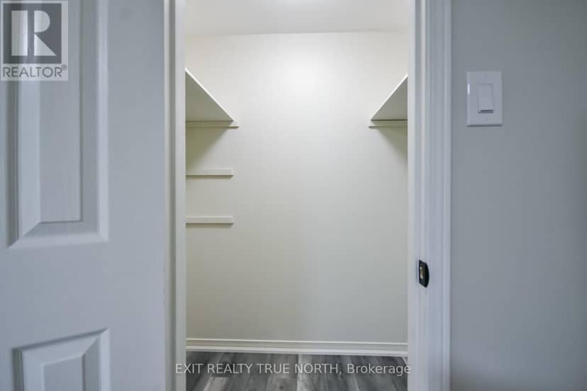 426 Sunnidale Road — photo 18 of 29