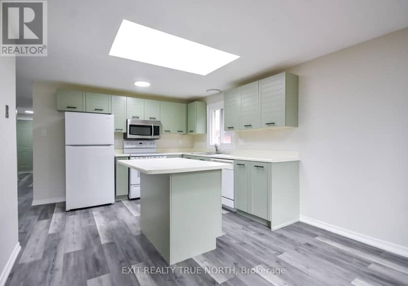 426 Sunnidale Road — photo 9 of 29
