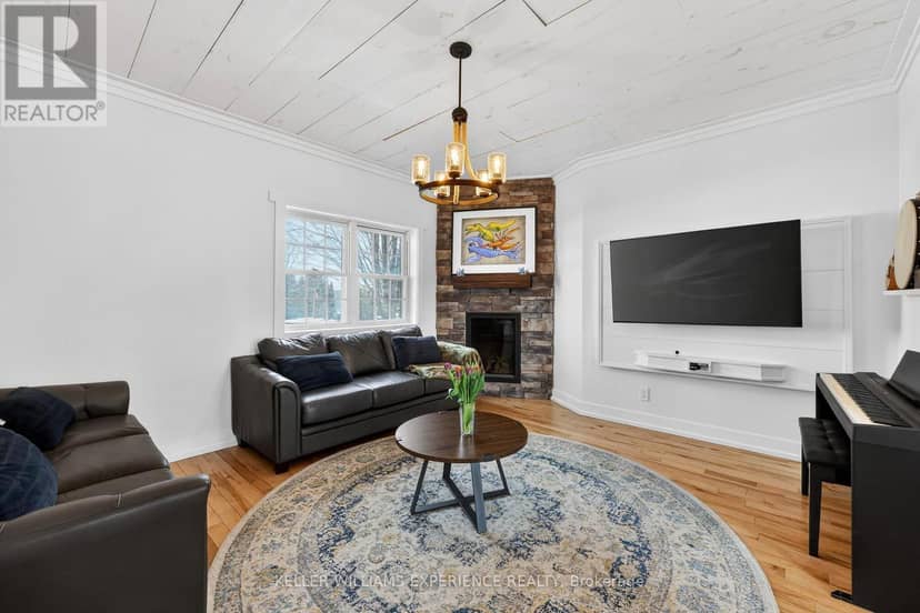 2 Algonquin Heights Court, Essa, photo 7
