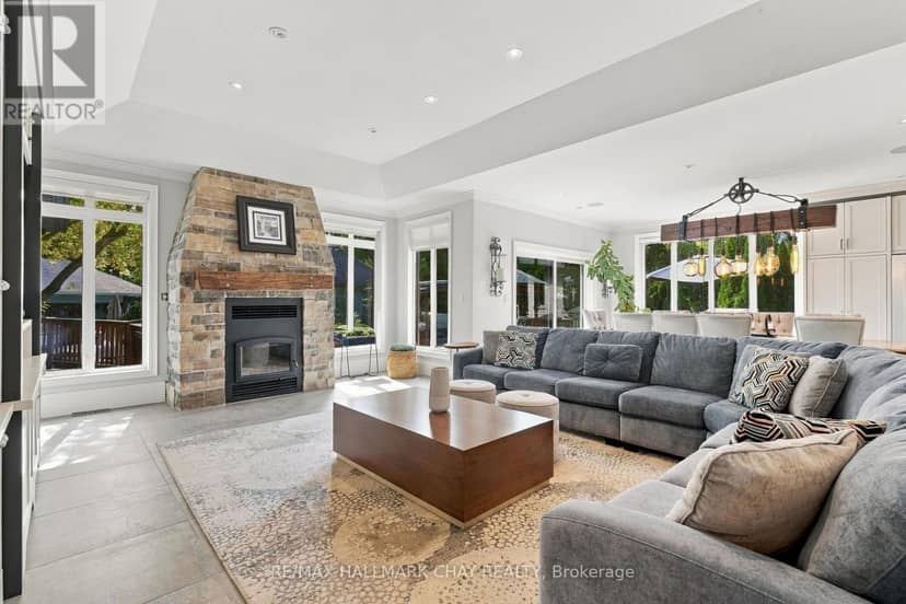 6513 King Road, King, photo 7