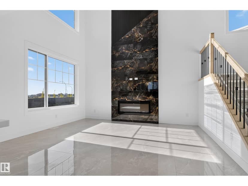 6320 24 ST NE NE — photo 10 of 40