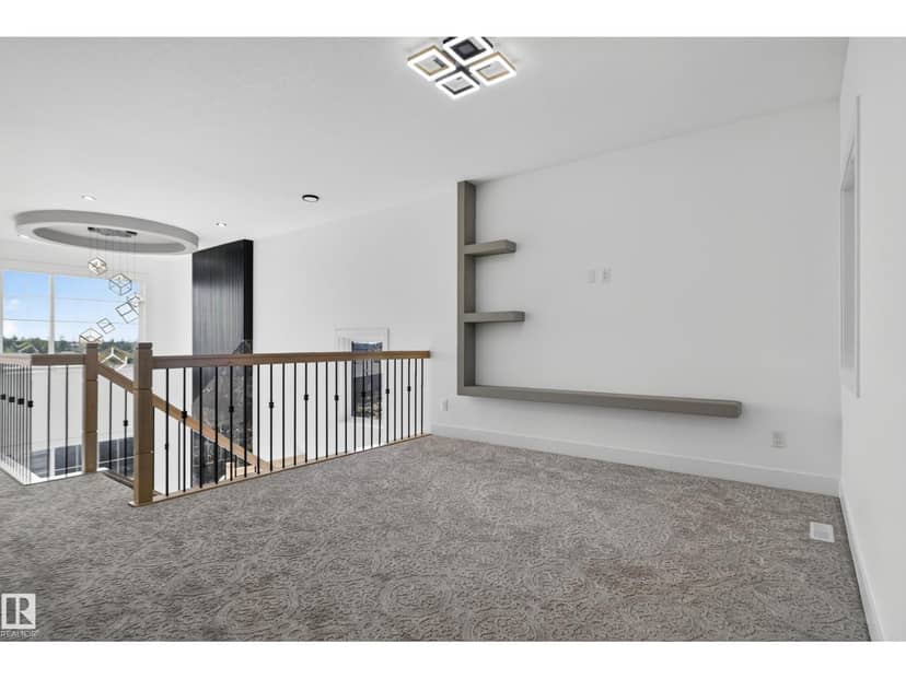 6320 24 ST NE NE — photo 35 of 40