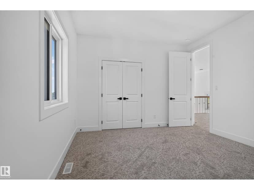 6320 24 ST NE NE — photo 37 of 40
