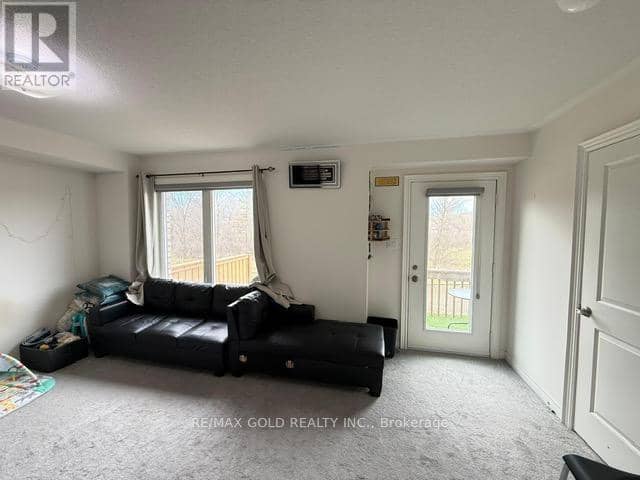 43 Queenpost Drive — photo 12 of 40