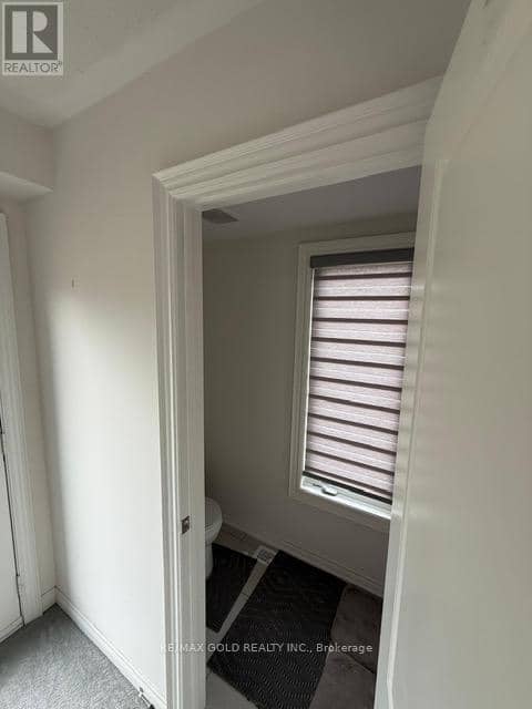 43 Queenpost Drive — photo 13 of 40