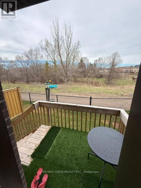 43 Queenpost Drive — photo 14 of 40