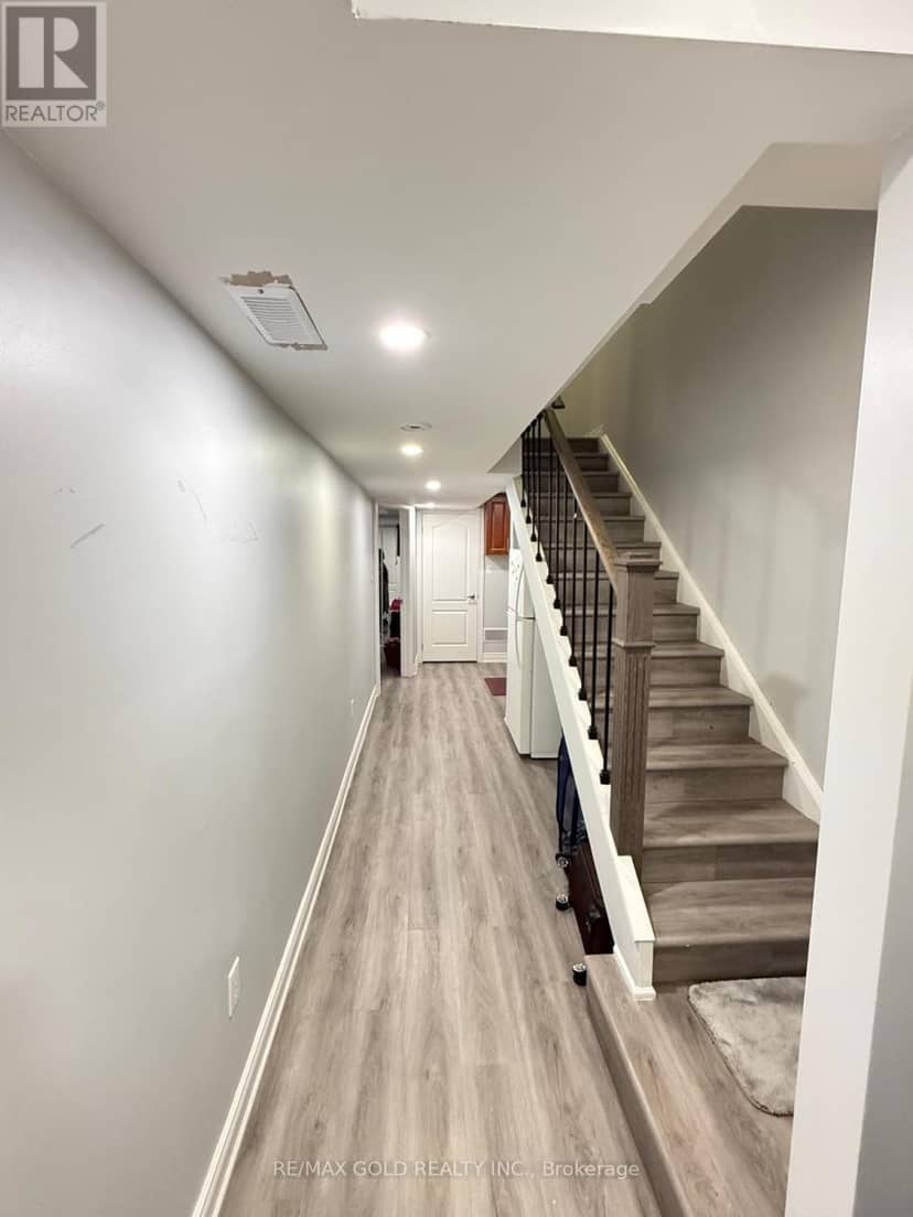 43 Queenpost Drive — photo 20 of 40