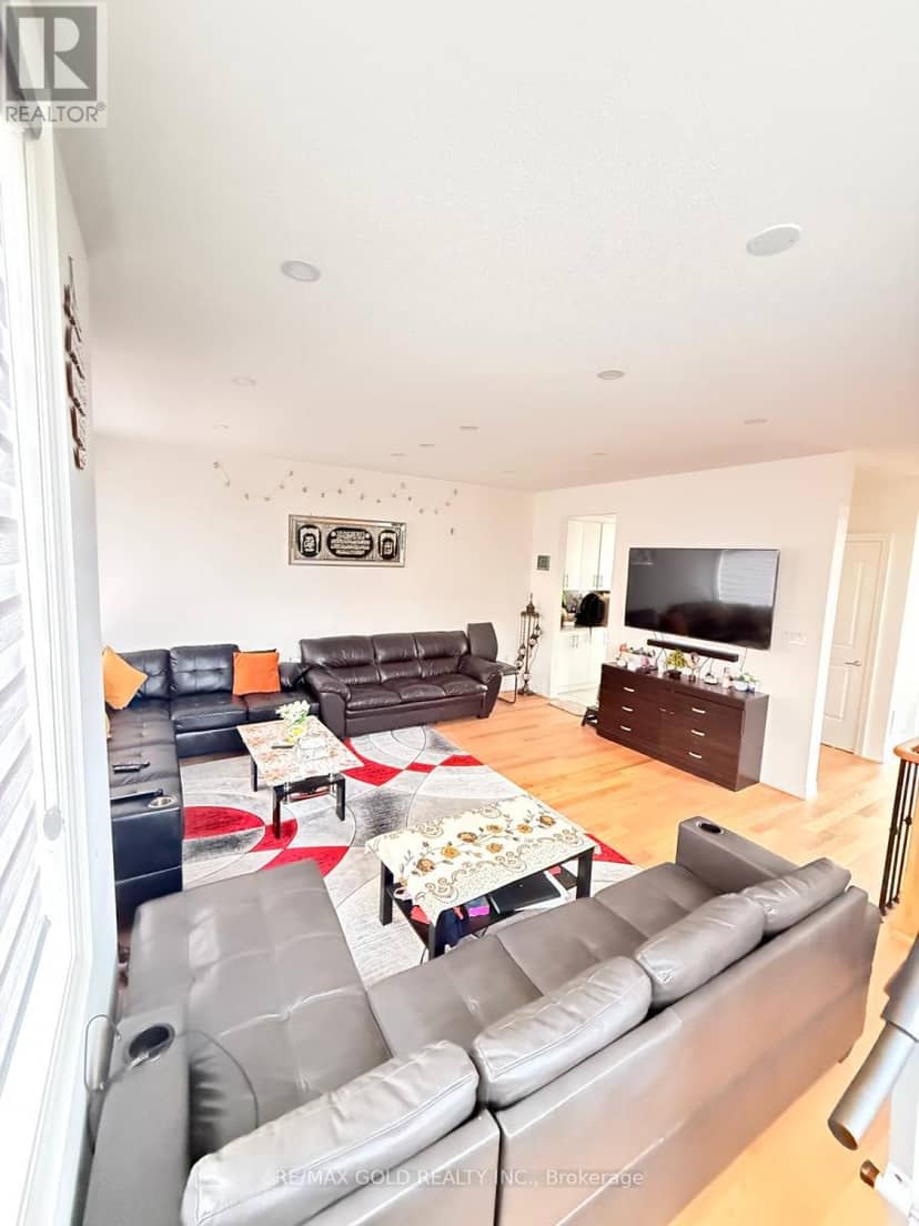 43 Queenpost Drive — photo 32 of 40