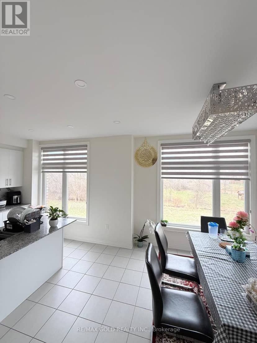 43 Queenpost Drive — photo 35 of 40