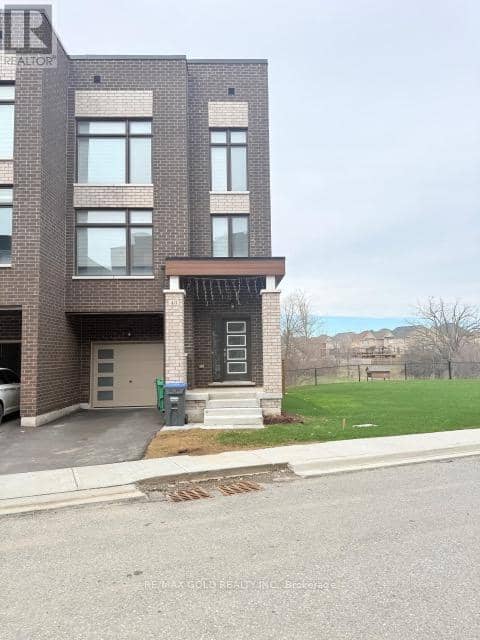43 Queenpost Drive, Brampton, photo 5