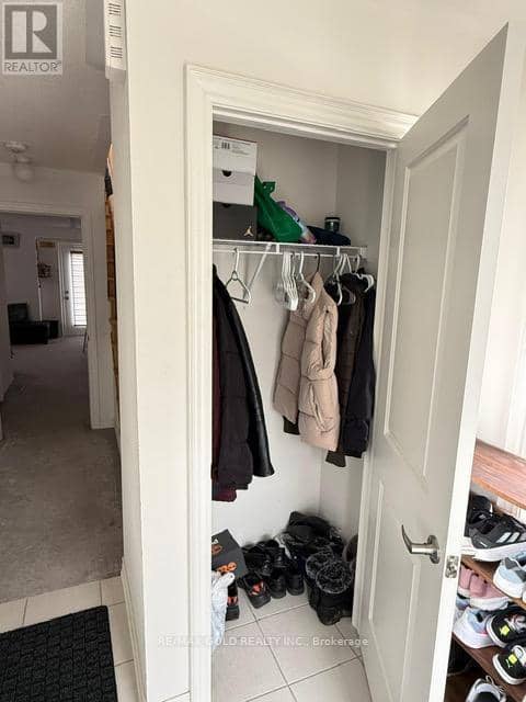 43 Queenpost Drive, Brampton, photo 8