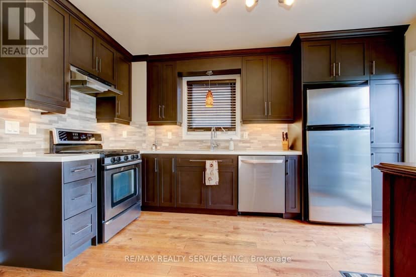 16 Cavalier Court — photo 12 of 40