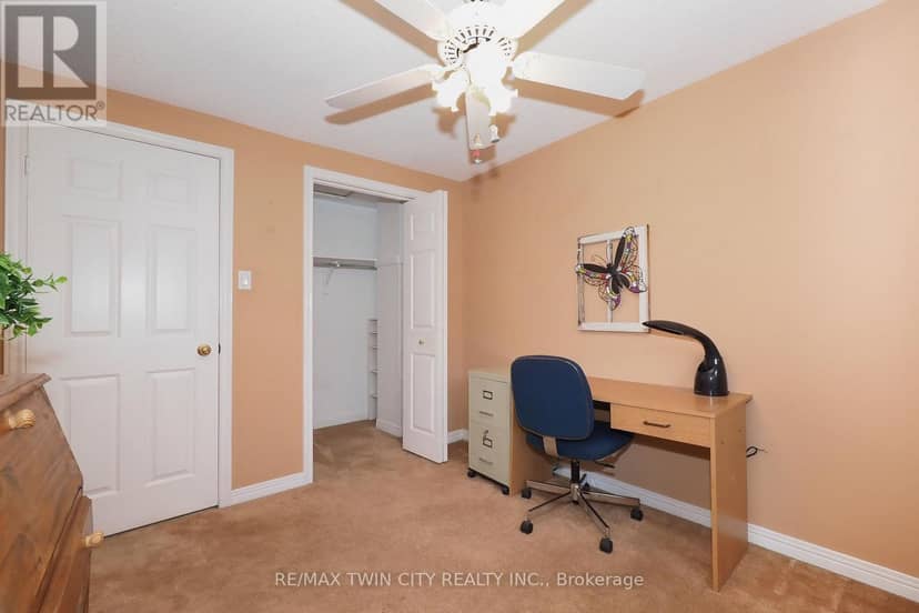 34 - 375 Holiday Inn Drive — photo 25 of 40