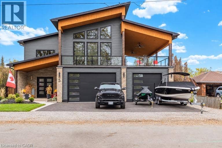 5 ARCHIBALD Drive — photo 2 of 40