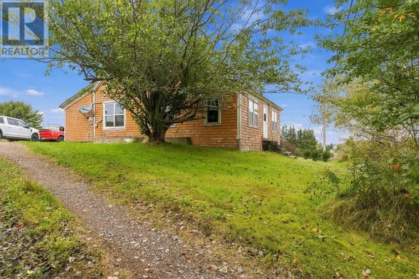 6351 Highway 101, Ashmore, photo 4