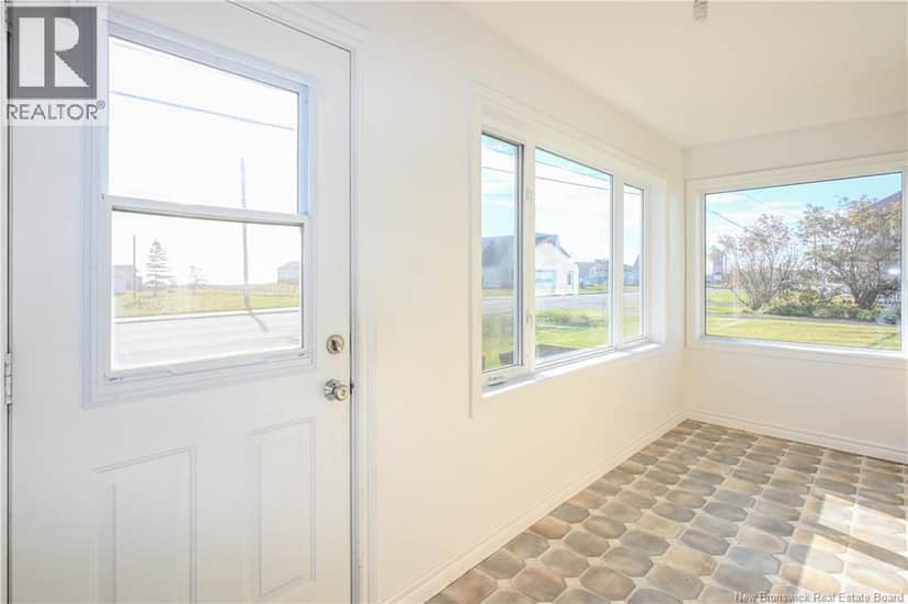 1157 De la mer Boulevard — photo 10 of 40