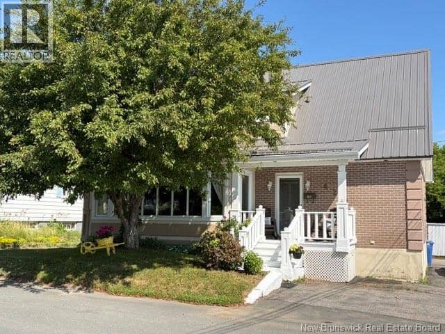 424 Golf Street — photo 2 of 25